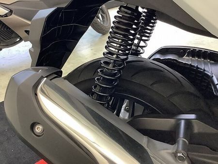 ホンダ フォルツァ(MF06) フォルツァ 電動スクリーン・セレクタブルトルクコントロール装備 17