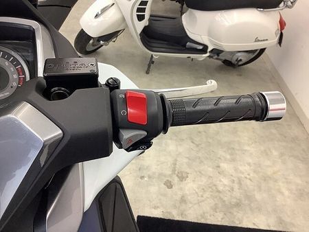 ホンダ フォルツァ(MF06) フォルツァ 電動スクリーン・セレクタブルトルクコントロール装備 35