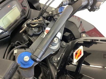 ホンダ CBR400R CBR400R USB電源付きスマホホルダー・2017年モデル スピード感があるデザインで 9