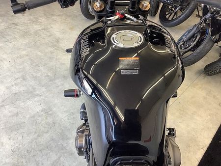 ヤマハ XSR900 XSR900 リアキャリア装備!! 32