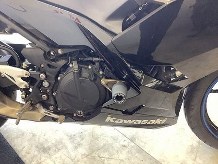 カワサキ ニンジャ 400 Ninja 400 エンジンスライダー・フロントタイヤ、チェーン交換サービス!! 15