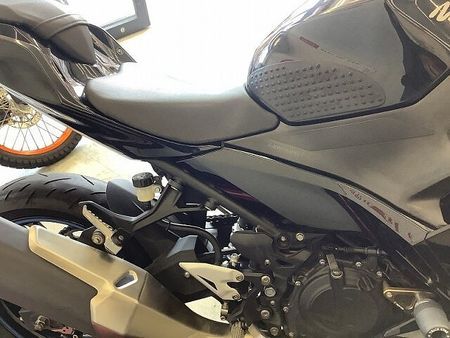 カワサキ ニンジャ 400 Ninja 400 エンジンスライダー・フロントタイヤ、チェーン交換サービス!! 17