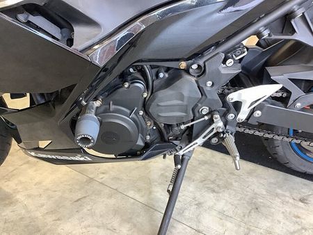 カワサキ ニンジャ 400 Ninja 400 エンジンスライダー・フロントタイヤ、チェーン交換サービス!! 36