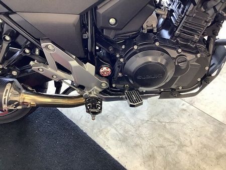 スズキ Vストローム250 V-ストローム250 一目で分かる独特の存在感溢れるデザイン!自由に遠出できるアドベンチャ 15