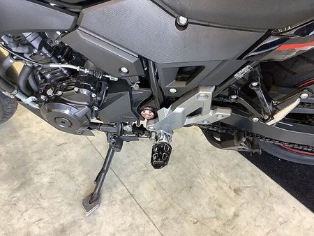 スズキ Vストローム250 V-ストローム250 一目で分かる独特の存在感溢れるデザイン!自由に遠出できるアドベンチャ 26