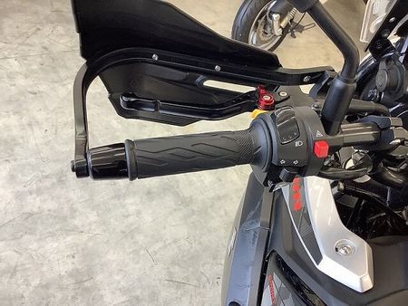 スズキ Vストローム250 V-ストローム250 一目で分かる独特の存在感溢れるデザイン!自由に遠出できるアドベンチャ 29