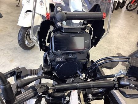 スズキ Vストローム250 V-ストローム250 一目で分かる独特の存在感溢れるデザイン!自由に遠出できるアドベンチャ 31