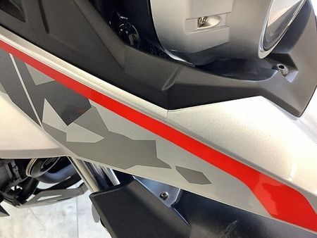 スズキ Vストローム250 V-ストローム250 一目で分かる独特の存在感溢れるデザイン!自由に遠出できるアドベンチャ 38