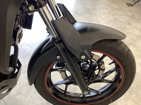スズキ Vストローム250 V-ストローム250 一目で分かる独特の存在感溢れるデザイン!自由に遠出できるアドベンチャ 9