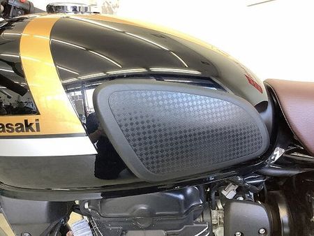 カワサキ W800 CAFE W800カフェ サイドバック装備 14