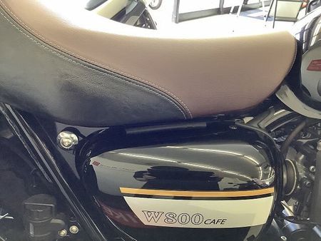 カワサキ W800 CAFE W800カフェ サイドバック装備 29