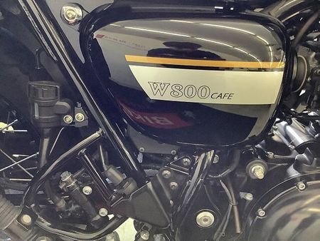 カワサキ W800 CAFE W800カフェ サイドバック装備 30