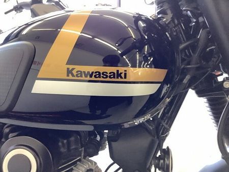 カワサキ W800 CAFE W800カフェ サイドバック装備 35