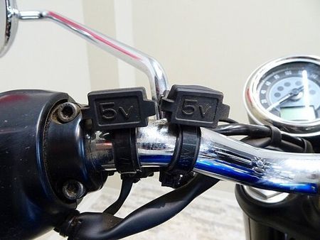 トライアンフ BONNEVILLE T100 【マル得】Bonneville T100 ノーマル車両/USB2ポート付き!! 13