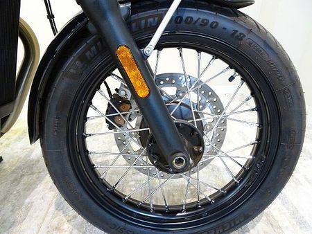トライアンフ BONNEVILLE T100 【マル得】Bonneville T100 ノーマル車両/USB2ポート付き!! 24