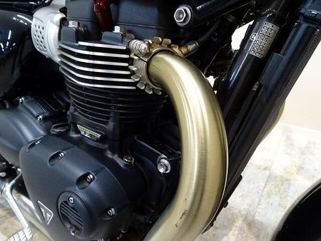 トライアンフ BONNEVILLE T100 【マル得】Bonneville T100 ノーマル車両/USB2ポート付き!! 32