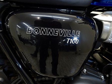 トライアンフ BONNEVILLE T100 【マル得】Bonneville T100 ノーマル車両/USB2ポート付き!! 36