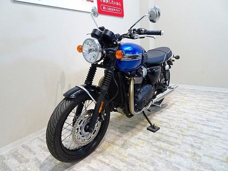 トライアンフ BONNEVILLE T100 【マル得】Bonneville T100 ノーマル車両/USB2ポート付き!! 7