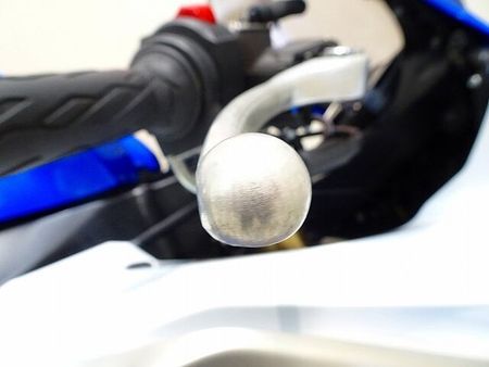 スズキ GSX-R1000 GSX-R1000 AKRAPOVICカーボンスリップオンマフラー装備 18