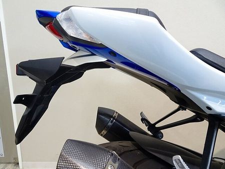 スズキ GSX-R1000 GSX-R1000 AKRAPOVICカーボンスリップオンマフラー装備 25