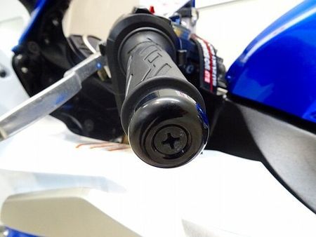 スズキ GSX-R1000 GSX-R1000 AKRAPOVICカーボンスリップオンマフラー装備 36
