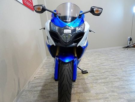 スズキ GSX-R1000 GSX-R1000 AKRAPOVICカーボンスリップオンマフラー装備 10
