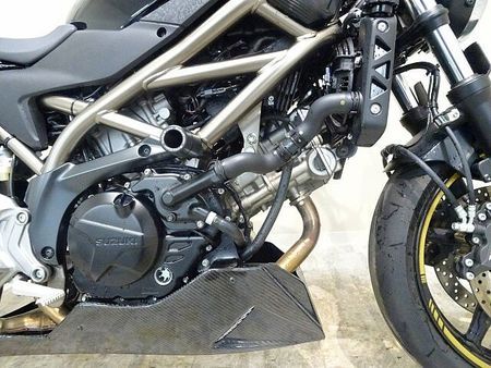 スズキ SV650 SV650 ABS 2022年モデル GIVIスクリーン/アンダーカウル/グリップヒーター 22