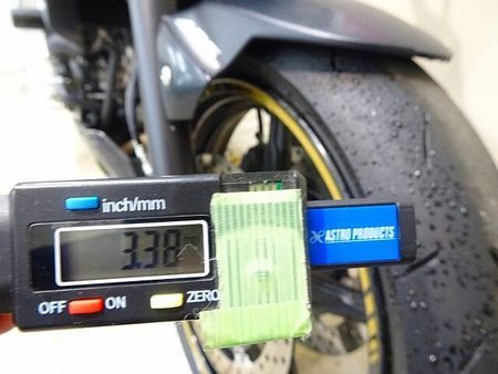 スズキ SV650 SV650 ABS 2022年モデル GIVIスクリーン/アンダーカウル/グリップヒーター 29