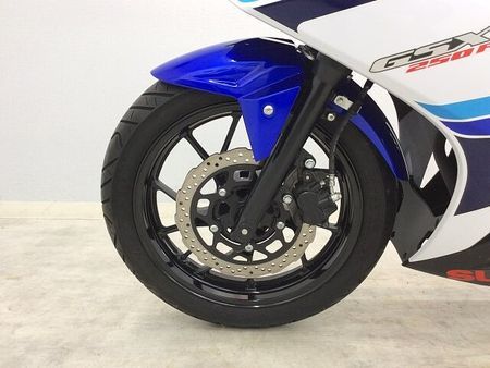 スズキ GSX250R 【マル得】GSX250R 2017年モデル!! 24