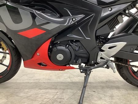スズキ GSX-R125 【7月限定】GSX-R125 2021年モデル リアボックス装備! 24