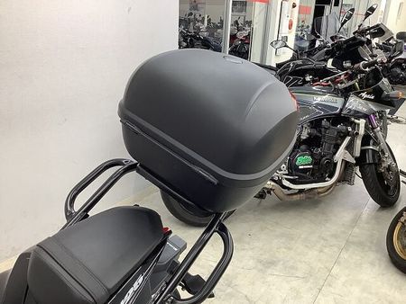 スズキ GSX-R125 【7月限定】GSX-R125 2021年モデル リアボックス装備! 40