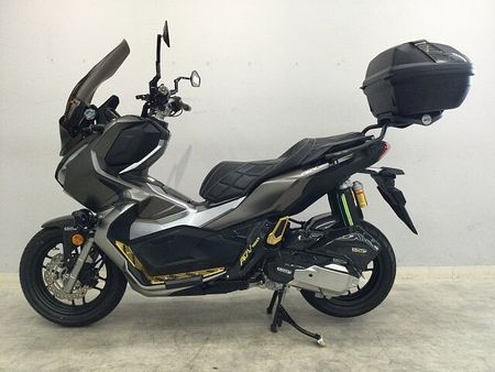 ホンダ ADV150 ADV150 2020年モデル マフラー他カスタム多数! 6
