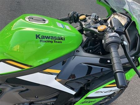 カワサキ ZX-4RR 今期ZX4RRKRTEDITION入荷!!! 22