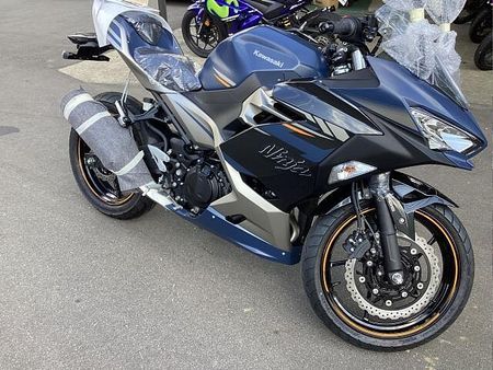 カワサキ ニンジャ 250 新車入庫しました! 1