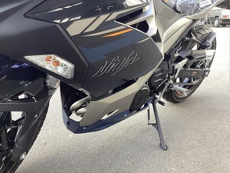 カワサキ ニンジャ 250 新車入庫しました! 8