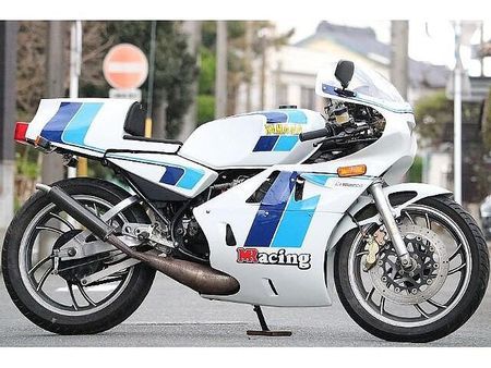 ヤマハ RZ350 RZ250のエンジンは350!フルカスタム!カフェレーサー仕様です。当時物パーツごっそり! 1