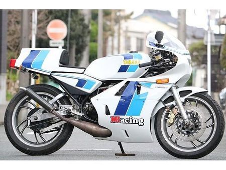 ヤマハ RZ350 RZ250のエンジンは350!フルカスタム!カフェレーサー仕様です。当時物パーツごっそり! 28