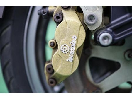 カワサキ GPZ900R 大人気のニンジャ入庫致しました!人気カラーのライムグリーン!コーションラベル付きの希少車両 15
