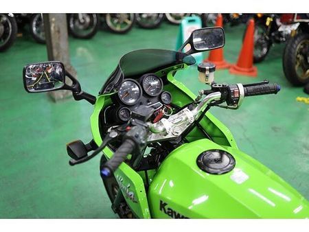 カワサキ GPZ900R 大人気のニンジャ入庫致しました!人気カラーのライムグリーン!コーションラベル付きの希少車両 28