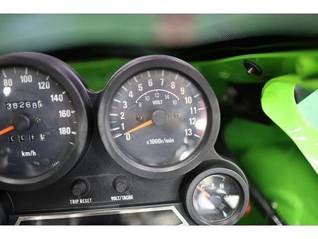 カワサキ GPZ900R 大人気のニンジャ入庫致しました!人気カラーのライムグリーン!コーションラベル付きの希少車両 30