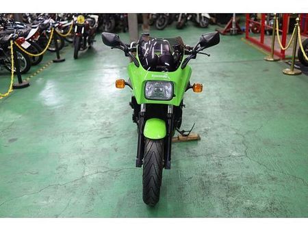 カワサキ GPZ900R 大人気のニンジャ入庫致しました!人気カラーのライムグリーン!コーションラベル付きの希少車両 33