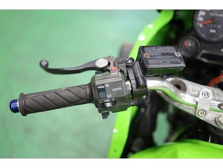 カワサキ GPZ900R 大人気のニンジャ入庫致しました!人気カラーのライムグリーン!コーションラベル付きの希少車両 35