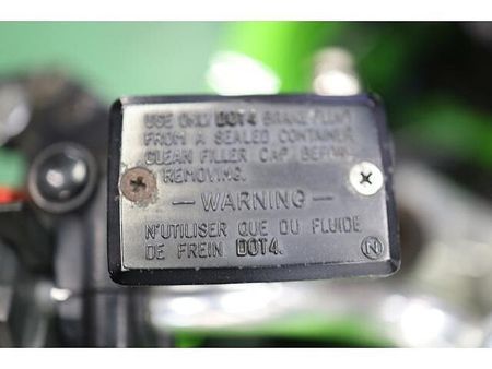 カワサキ GPZ900R 大人気のニンジャ入庫致しました!人気カラーのライムグリーン!コーションラベル付きの希少車両 36