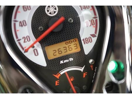 ヤマハ ドラッグスター400 当社メカニックのドラッグスターが入庫致しました!綺麗な高年式のインジェクション車両です!! 37