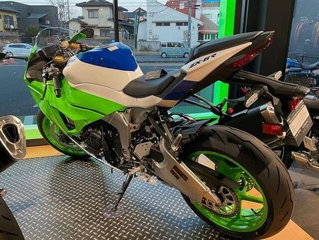 カワサキ ZX-6R ついにZXRカラーが復活! 4