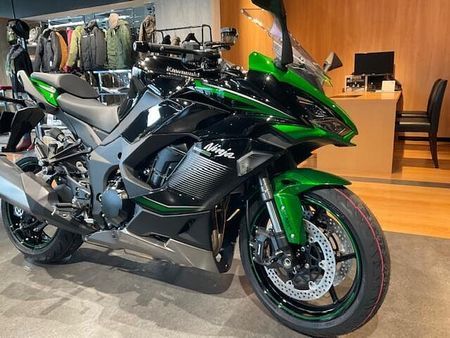 カワサキ ニンジャ 1000 (Z1000SX) 人気のNinja1000SXの2023年モデルを入荷しました。 5
