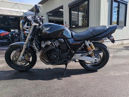 ホンダ CB400スーパーフォア スタンダードネイキッドスーパーフォア。キッチリ走って乗りやすいお勧めバイクです。 5