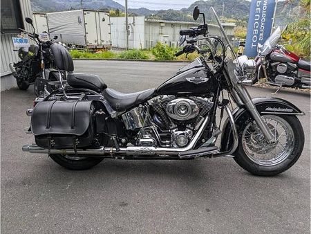 ハーレーダビッドソン FLSTN SOFTAIL DELUXE クラシックタイプのハーレー入荷しました。一番ハーレーらしいスタイルのFLSTNです。 1