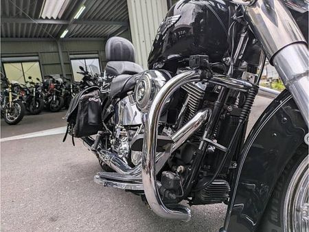 ハーレーダビッドソン FLSTN SOFTAIL DELUXE クラシックタイプのハーレー入荷しました。一番ハーレーらしいスタイルのFLSTNです。 12