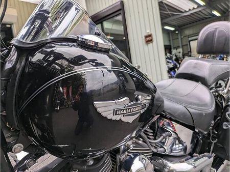 ハーレーダビッドソン FLSTN SOFTAIL DELUXE クラシックタイプのハーレー入荷しました。一番ハーレーらしいスタイルのFLSTNです。 21